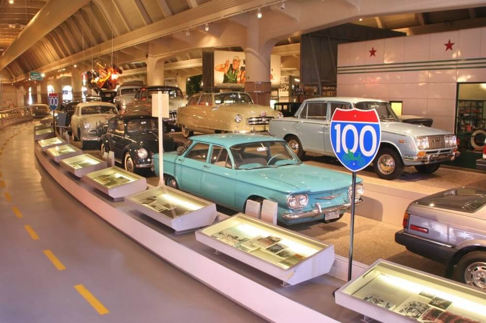 Музей Генри Форда (Henry Ford Museum)