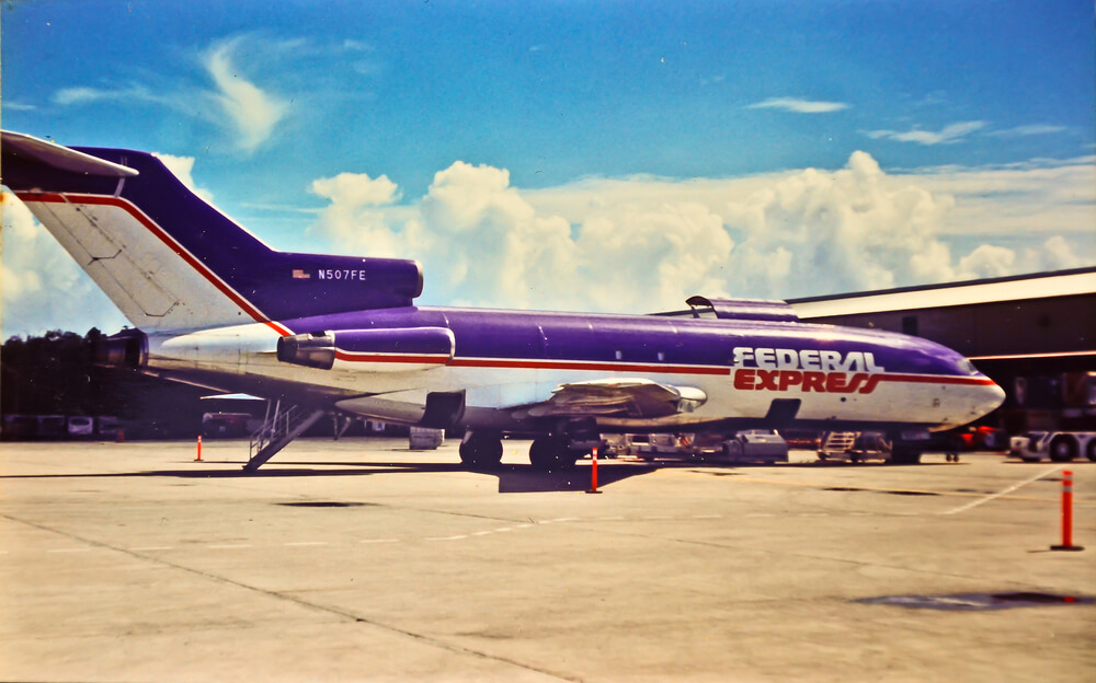 Federal Express Boeing 727-25